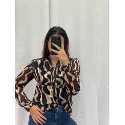 Blouse avec noeud fluide