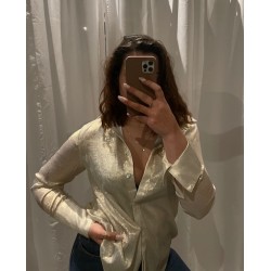 Chemise avec décor doré